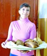 Олександра Шостя витрачає на приготування хліба на заквасці цілу добу.