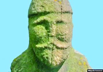 Скульптура половецького  воїна ХІІ століття, Луганськ.