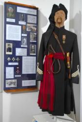 Реконструкція уніформи  «чорних запорожців».