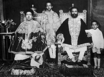 Імператор Хайле Селассіє після коронації 1930 року разом із родиною.