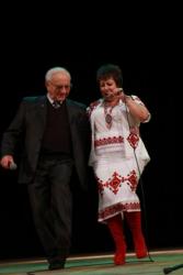 Запальний танець ювіляра Германа Юрченка із заслуженою  артисткою України Тетяною Садохіною.