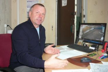 Начальник служби з інформаційної безпеки та охорони КП «Полтававодоканал» Володимир Ворожко — колишній правоохоронець, підполковник у відставці.