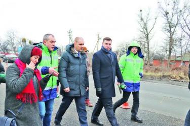 Під час перевірки ходу виконання робіт на відрізку траси Київ — Харків.