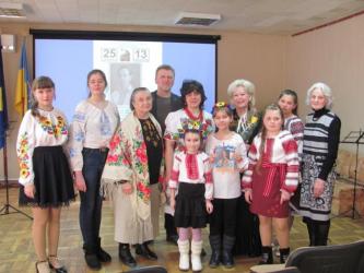  Фото на згадку про вечір, що об’єднав усіх в любові до України та її вірних синів і доньок.