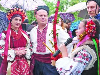«Родзвинкою» фестивалю стало дійство «Галущине весілля».