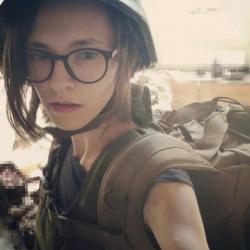 Це «селфі» «Гера» зробила під Донецьком за пару хвилин  до команди виходити за пораненими.