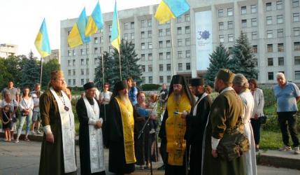 Під час панахиди за загиблими захисниками України.